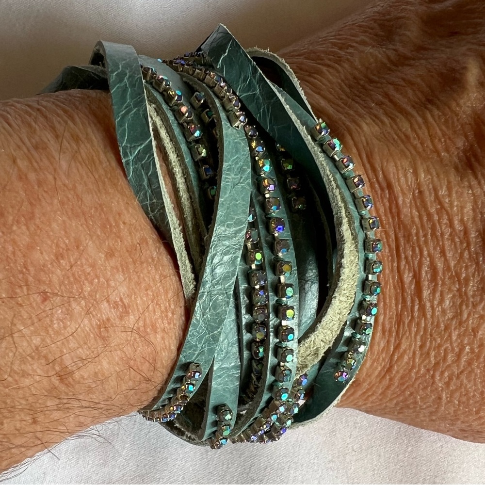 Hato Hasi Leather Blue Wrap Bracelet with crystals